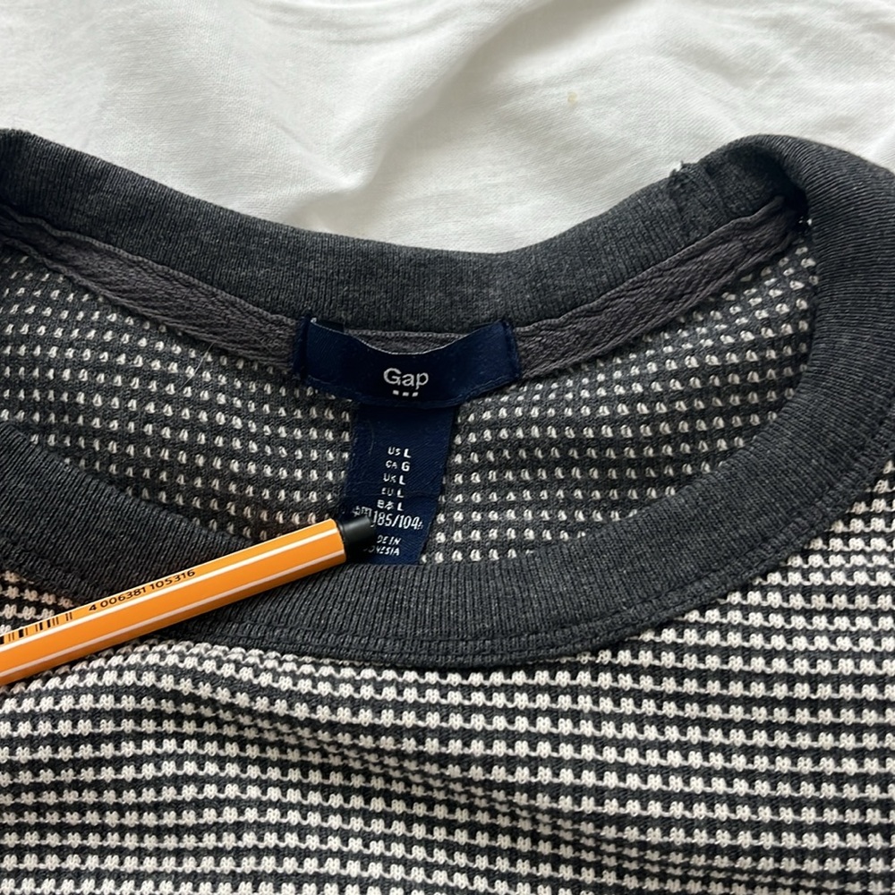 Gap Sweater - image 3